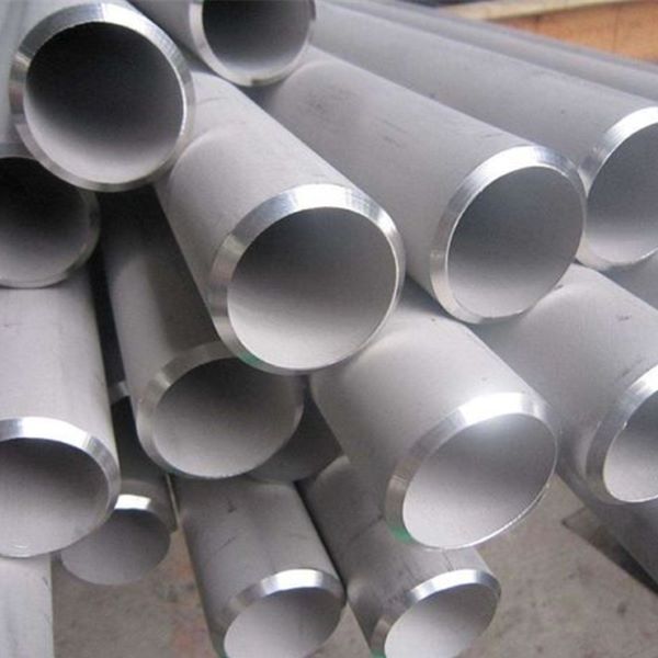 Thành phần chính của ống đúc inox là sắt, crom và carbon 
